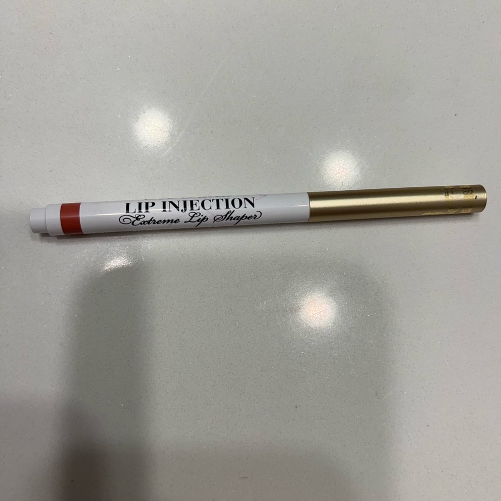 Too Faced Lip Injection Extreme Lip Shaper - shade hot & spicy